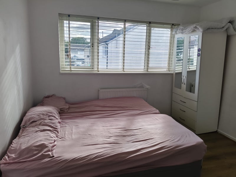Room Kendrew Court in Nottingham