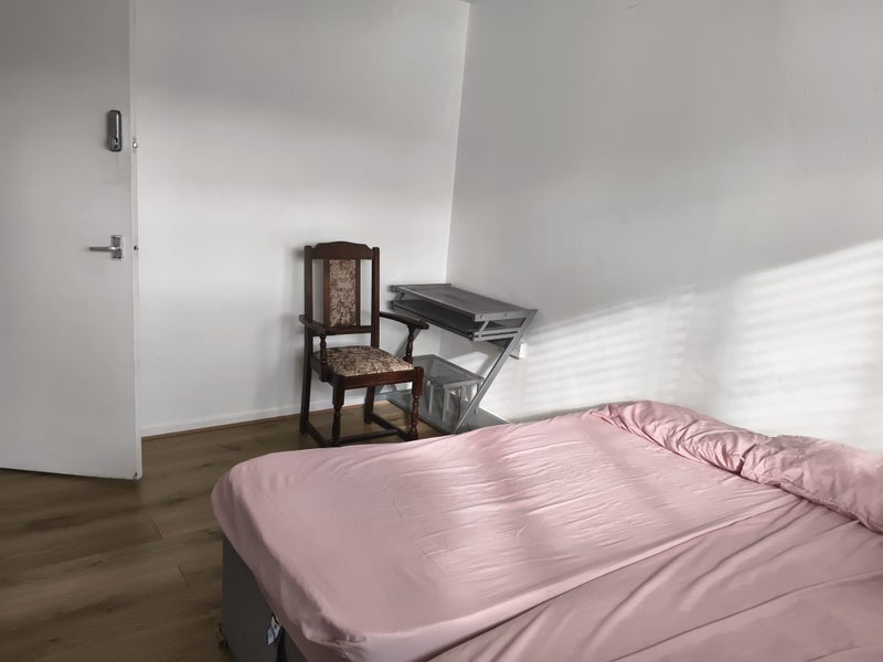 Room Kendrew Court in Nottingham