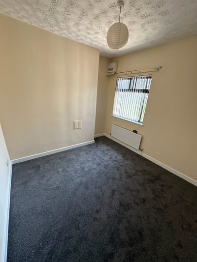 Flat Waterloo Road in Manchester