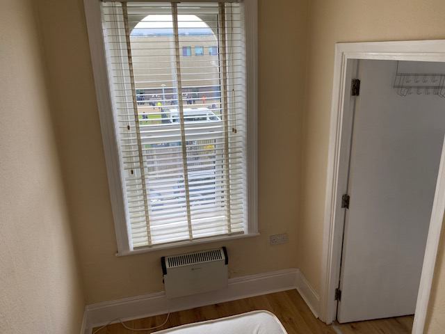 Flat Lennard Road in Greater London