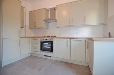 Flat Derby Road in Greater London