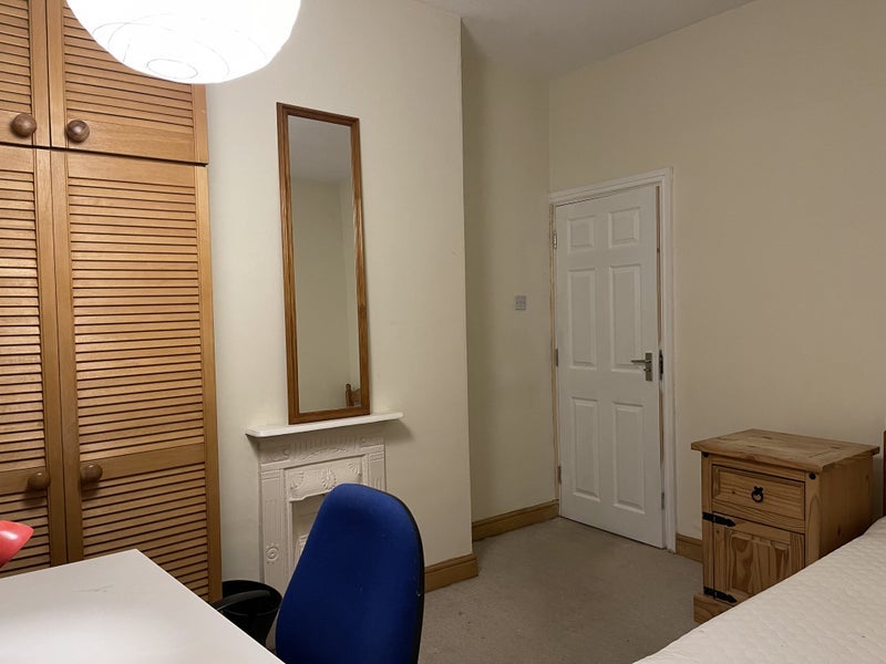 Room Kingston Road in Coventry