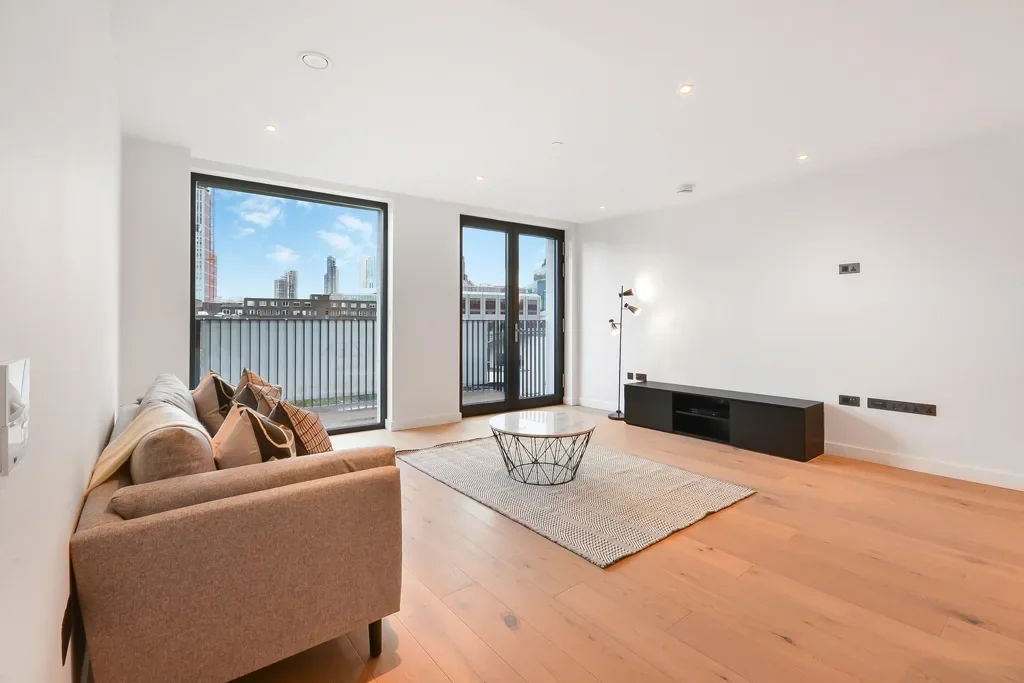 Flat Golden Lane in Greater London