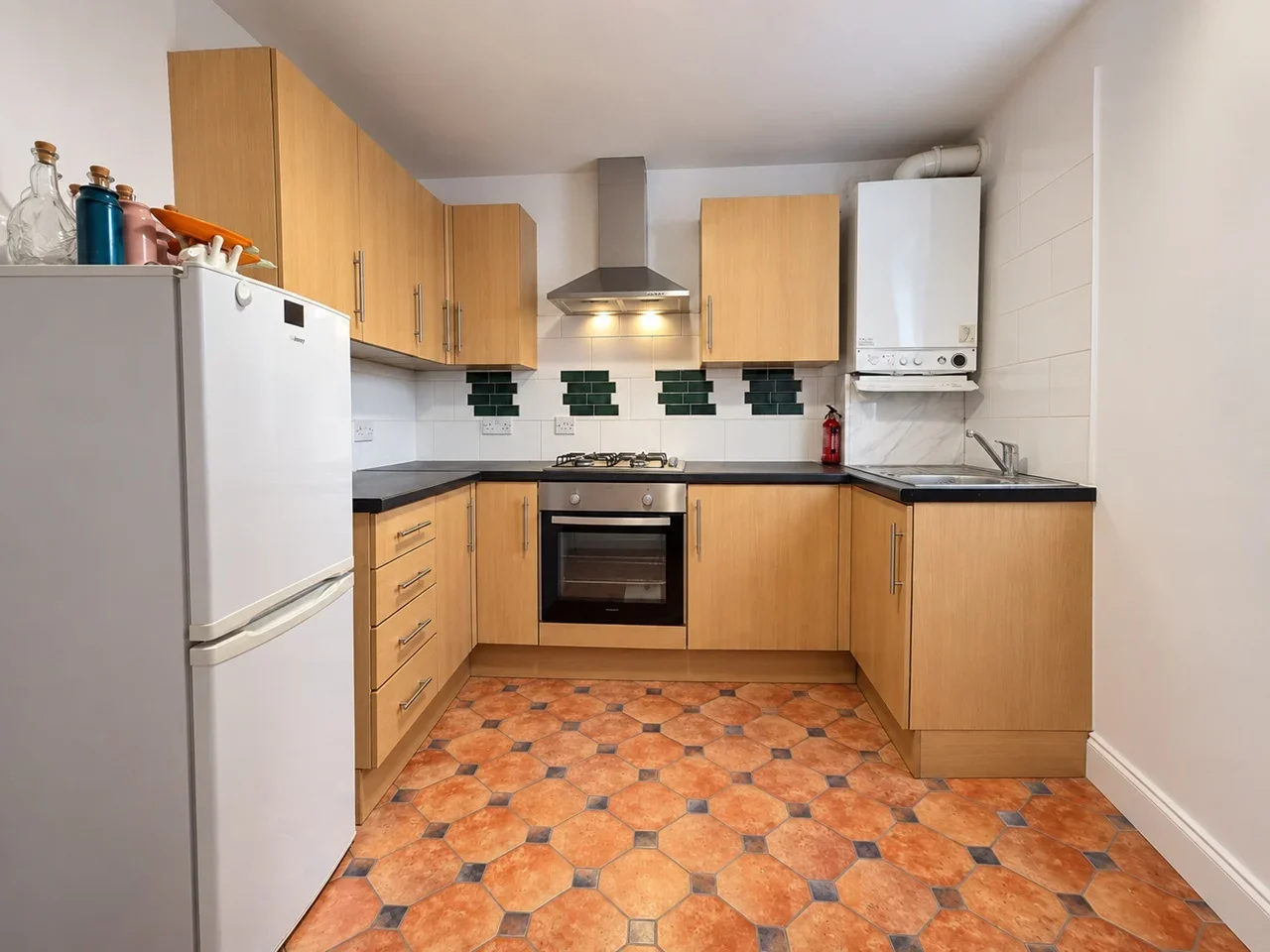 Flat Leytonstone Road in Greater London
