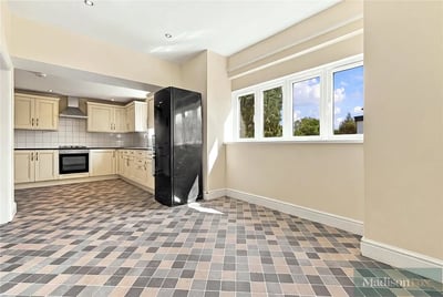 House Rokeby Gardens in Greater London