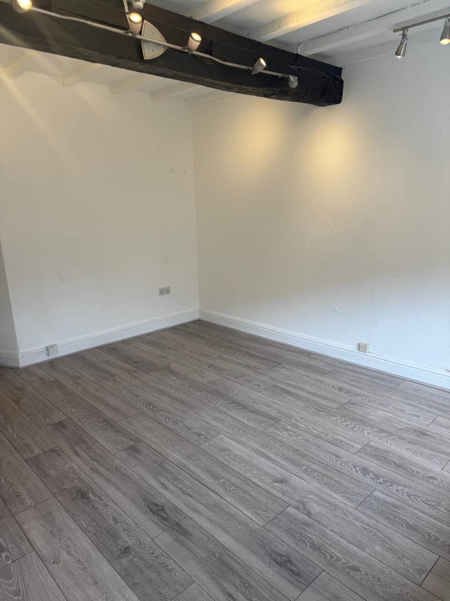 Room Coleshill Street in Birmingham