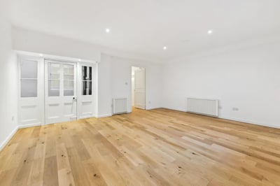 Flat Cranley Place in Greater London