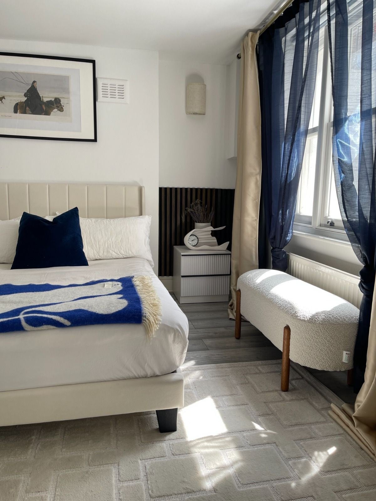 Flat Eversholt Street in Greater London