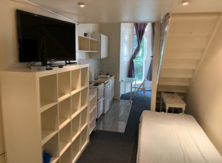 Flat Belsize Park in Greater London