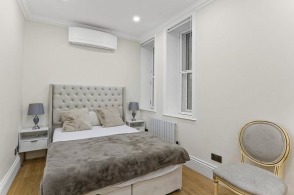 Flat Kensington Gore in City of Westminster