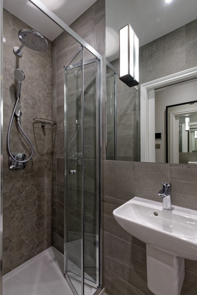 Flat Nottingham Place in London