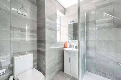 Room Moorcroft Way in Greater London