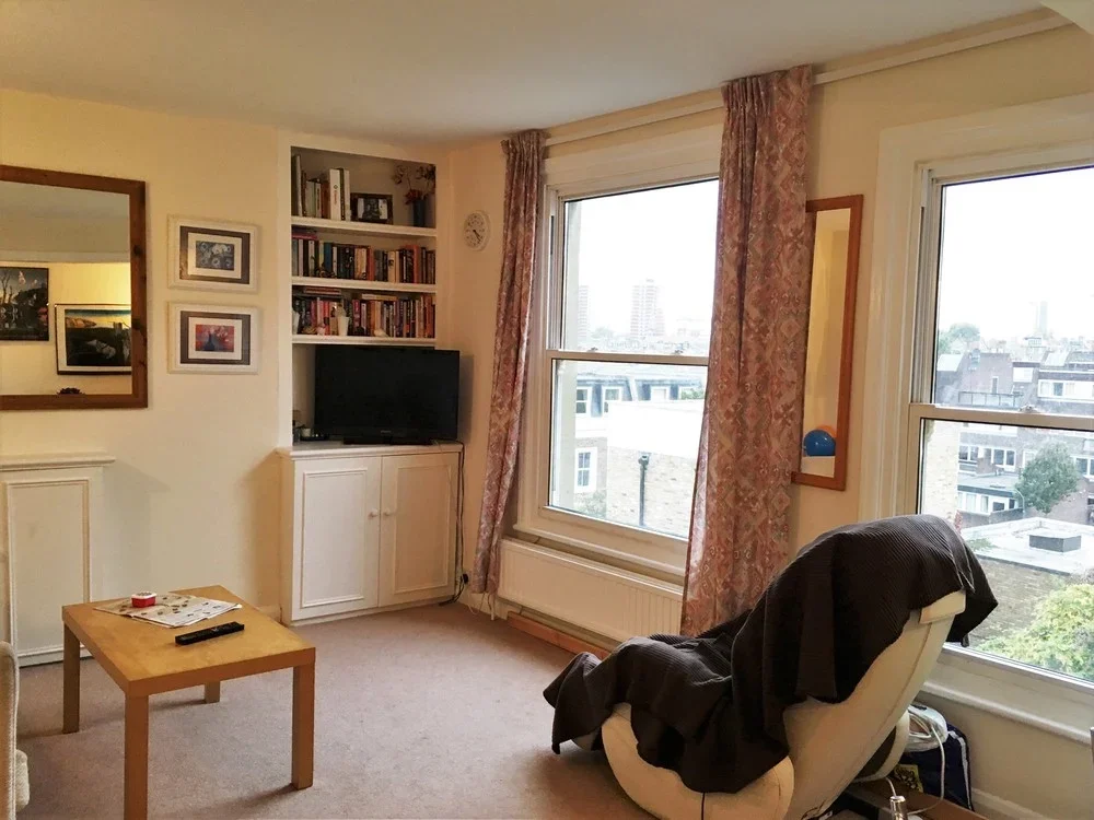 Flat Blythe Road in Greater London