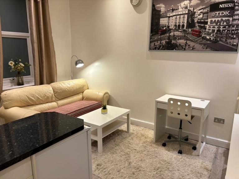 Flat Westover Road in Bournemouth