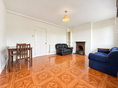 Flat Jamaica Road in Greater London