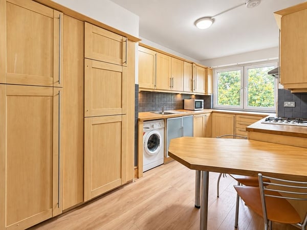 Flat Jamaica Road in Greater London