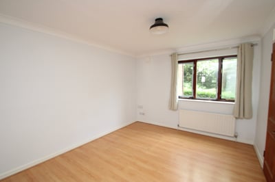 Flat Campion Close in Greater London