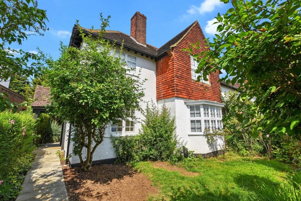 House Brookland Rise in Greater London
