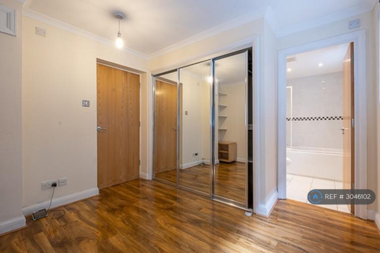 Flat Jacob Street in Greater London