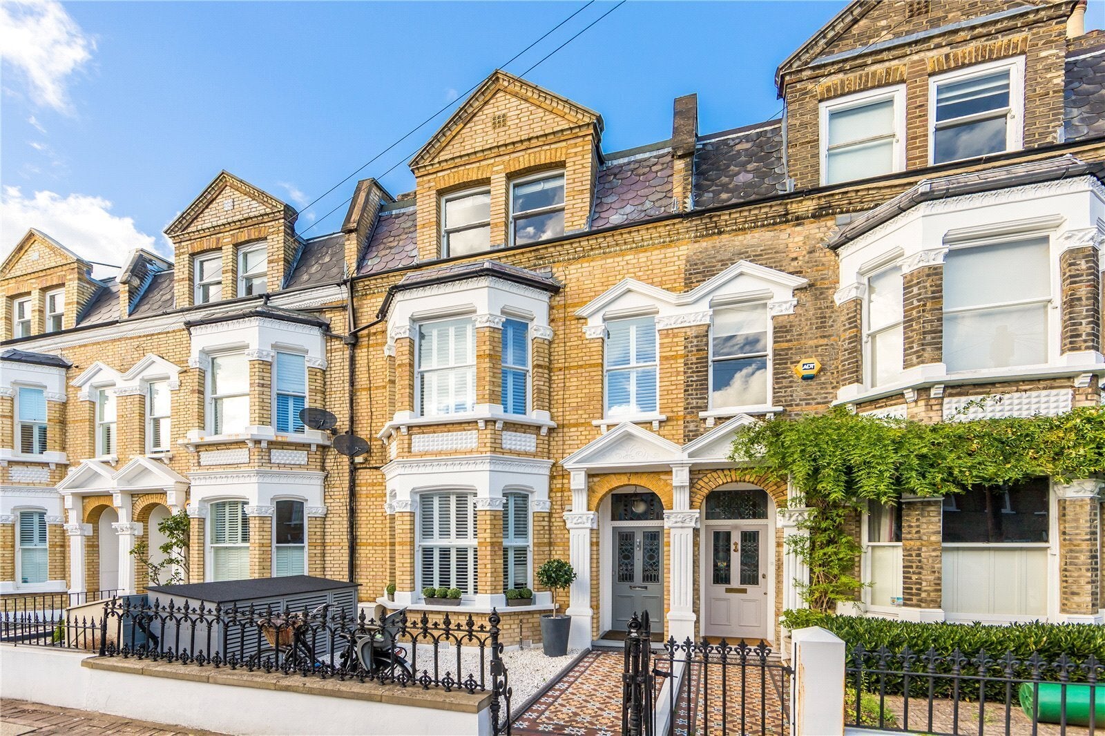 House Norroy Road in Greater London