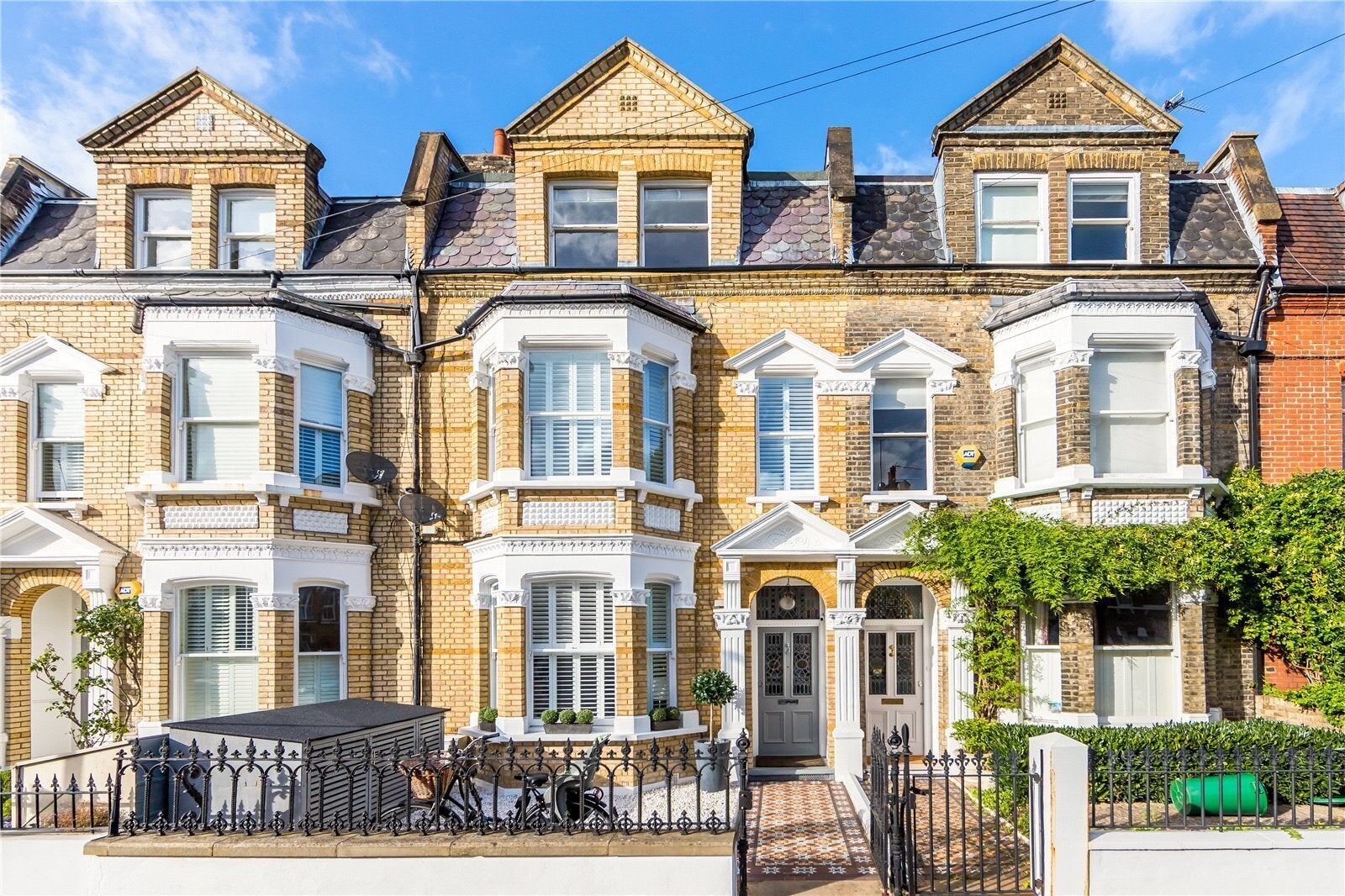 House Norroy Road in Greater London