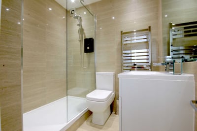 Flat Brindlewick Gardens in Greater London