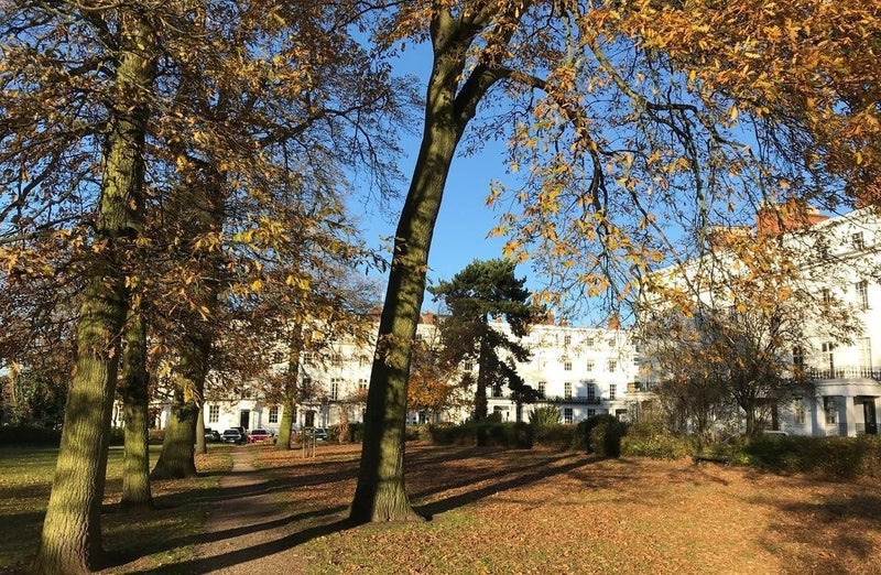 Flat Clarendon Square in Royal Leamington Spa