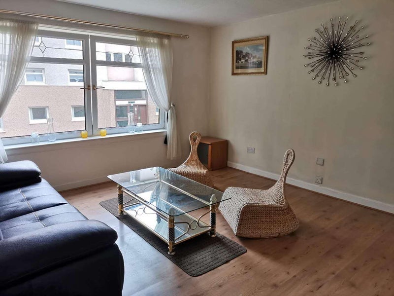 Room St Mungo Avenue in Glasgow