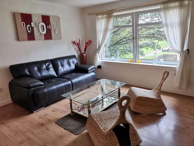 Room St Mungo Avenue in Glasgow