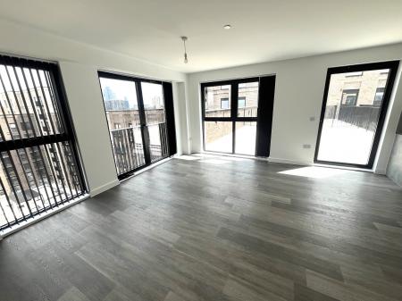 Flat Ordsall Lane in Salford