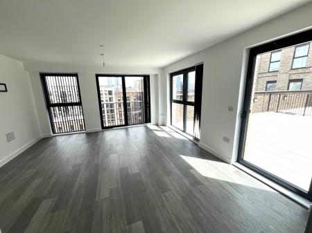 Flat Ordsall Lane in Salford