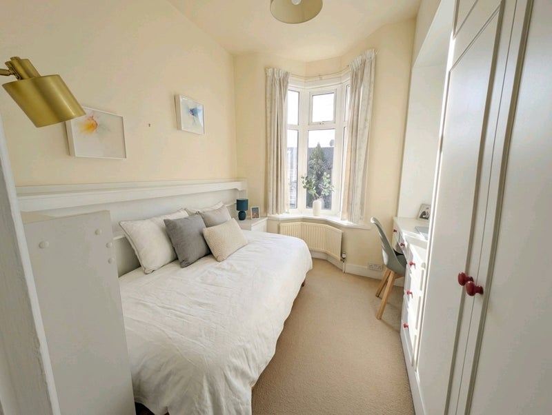 Room Naylor Road in Greater London