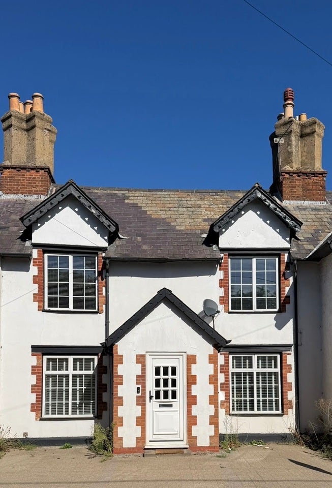 House Whitewebbs Lane in Greater London