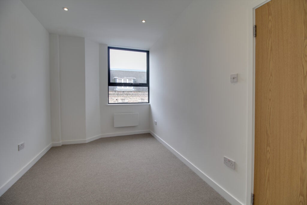 Flat Victoria Road in Rushmoor
