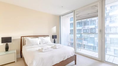 Flat Elgin Avenue in City of Westminster