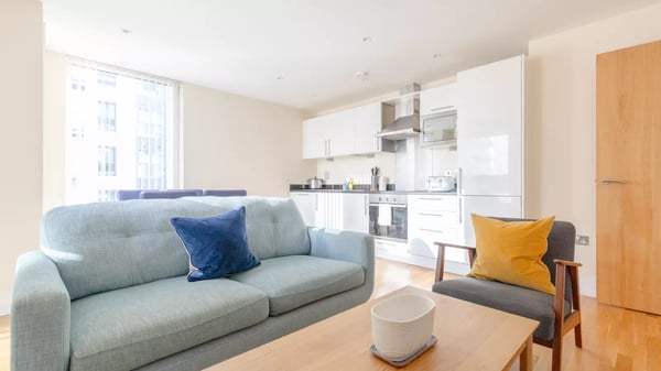 Flat Elgin Avenue in City of Westminster