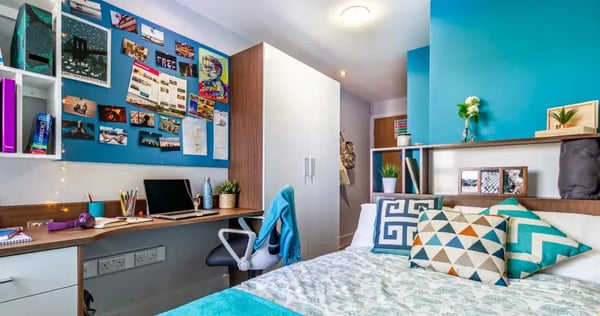 Room Old Dumbarton Road in Glasgow