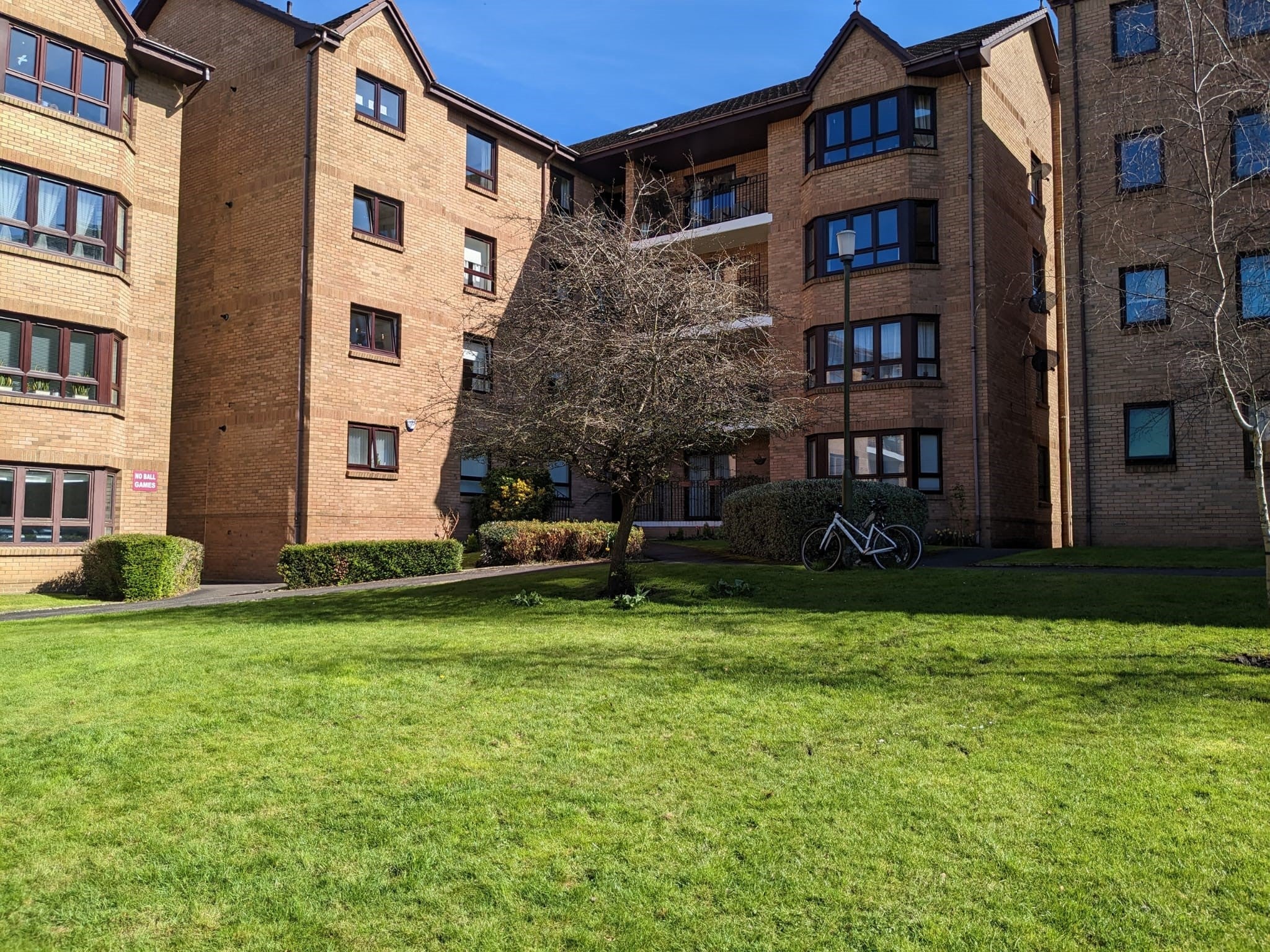 Flat Craigend Park in City of Edinburgh
