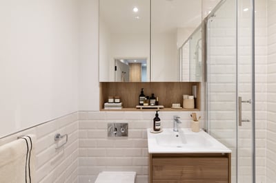 Flat Sloane Avenue in Greater London