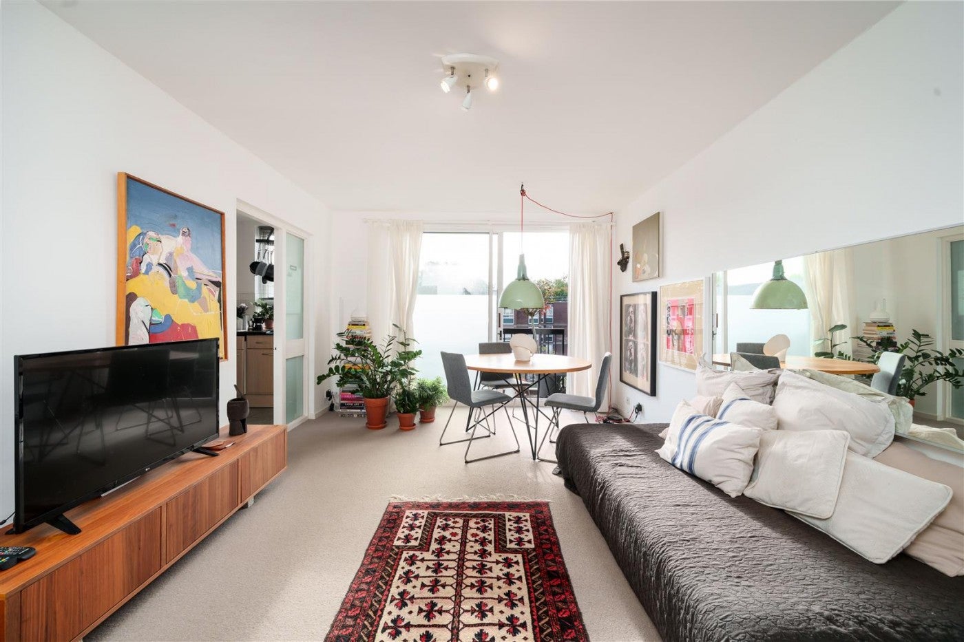 Flat Gilbert Road in Greater London