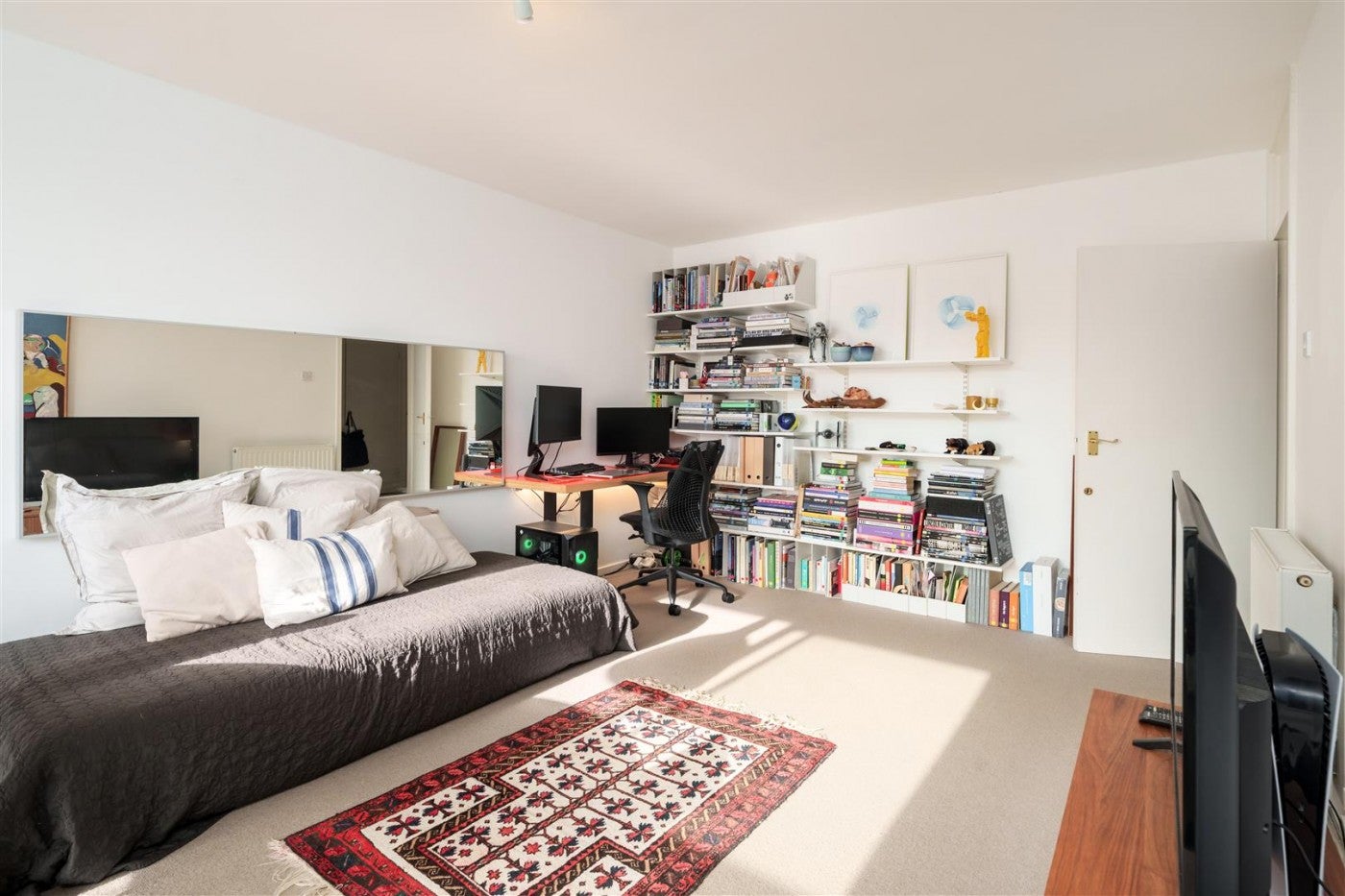 Flat Gilbert Road in Greater London