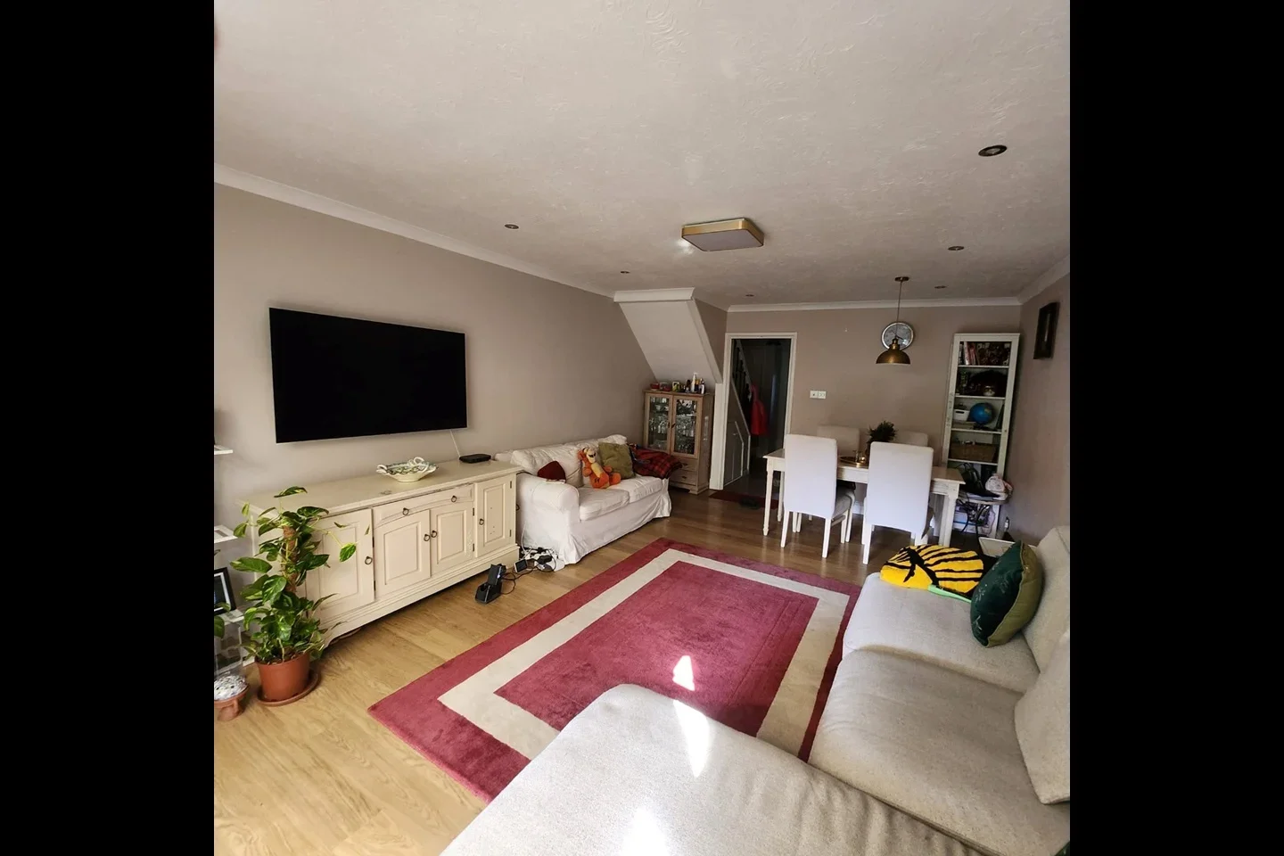 House Tidenham Gardens in Greater London
