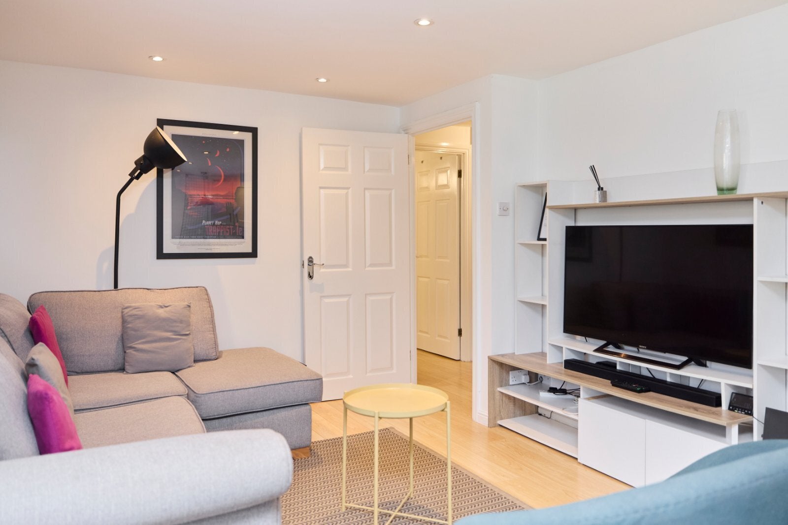 Flat Willesden Lane in Greater London