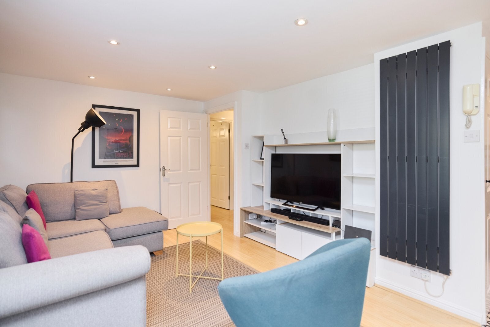 Flat Willesden Lane in Greater London