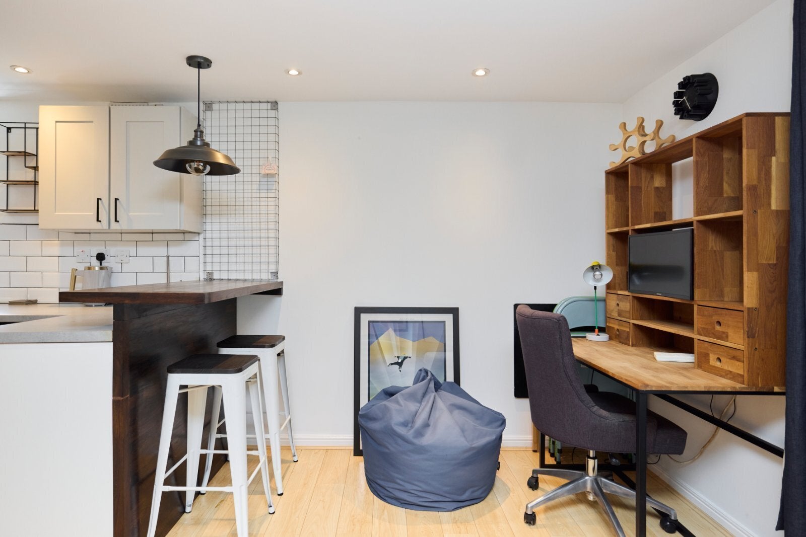Flat Willesden Lane in Greater London