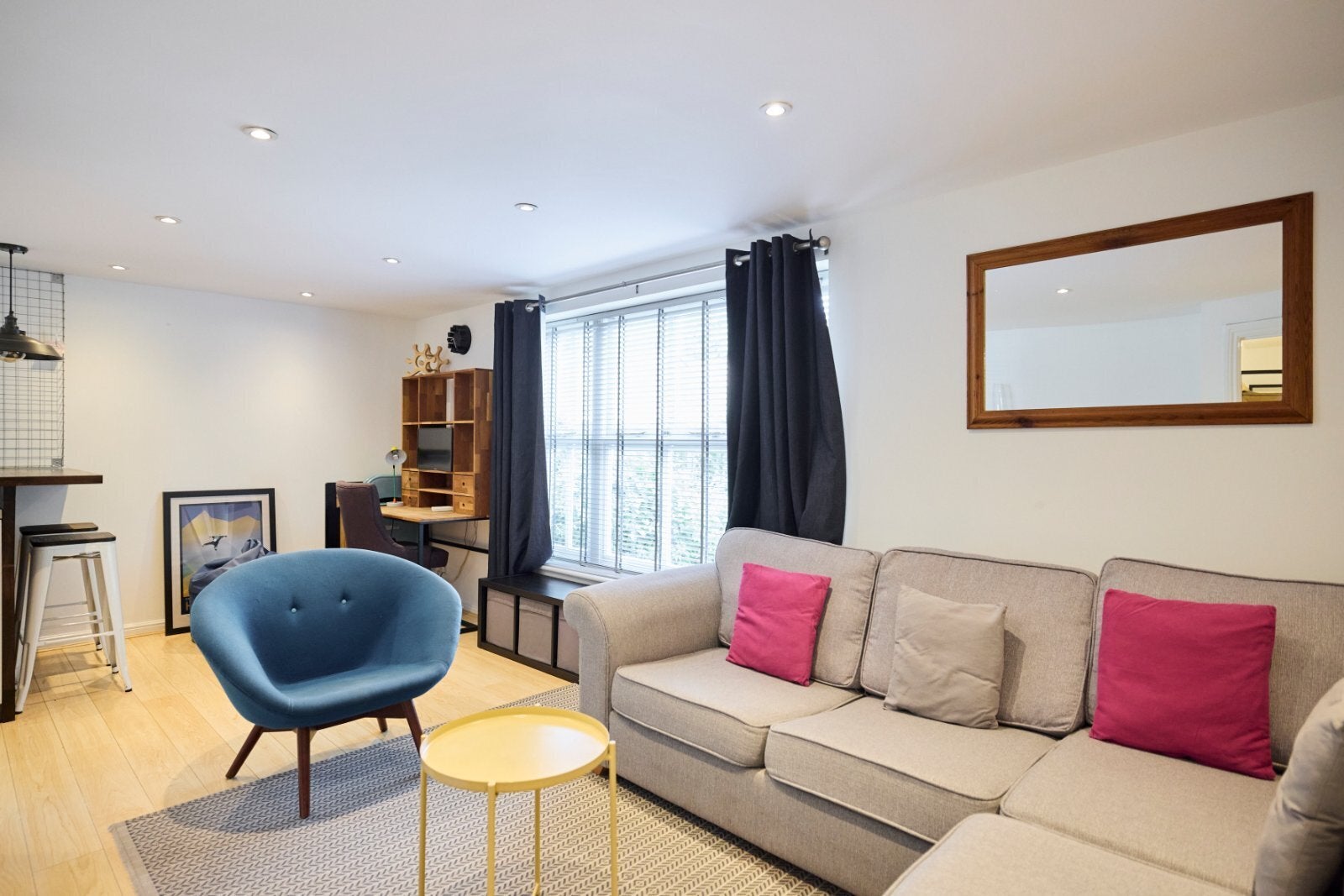 Flat Willesden Lane in Greater London