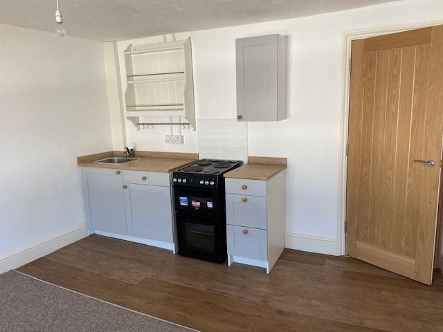 Flat Brookend Street in Ross-on-Wye