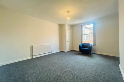 Flat Victoria Square in Derbyshire Dales