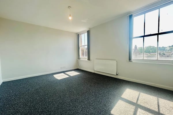 Flat Victoria Square in Derbyshire Dales