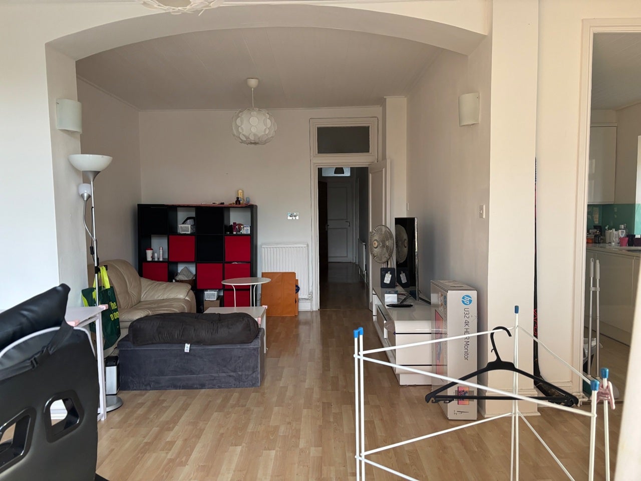 Room North End Road in Greater London